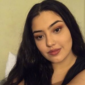 Meet your Posher, Marissa